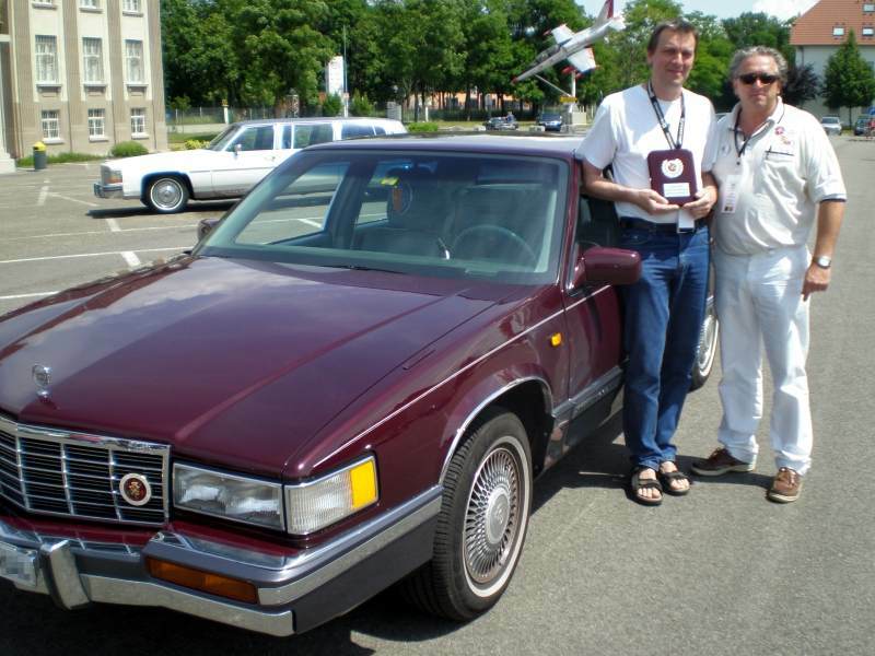 Switserland won CLC best 90's award.JPG - Best 90's and younger:1992 Cadillac Fleetwood 60S